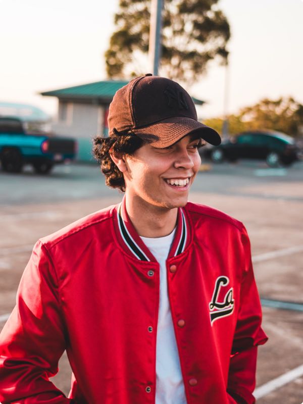 About Justin Clark ZvTmgFapL7g Unsplash